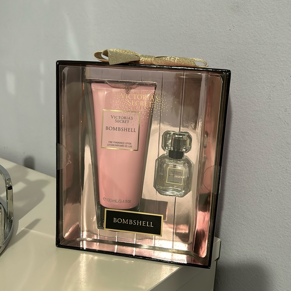 Victoria’s Secret Bombshell Gift Set